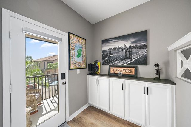 4206 VIA PIEDRA CIRCLE 3-202, Sarasota, FL 34233