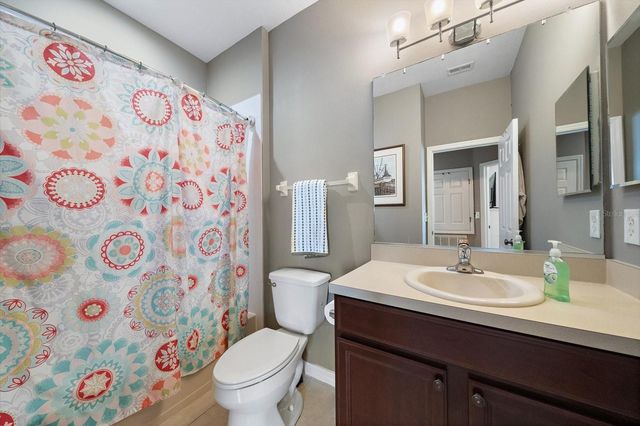4206 VIA PIEDRA CIRCLE 3-202, Sarasota, FL 34233