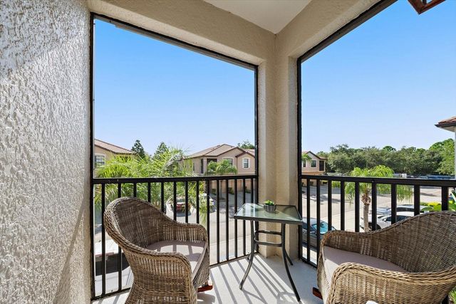 4206 VIA PIEDRA CIRCLE 3-202, Sarasota, FL 34233