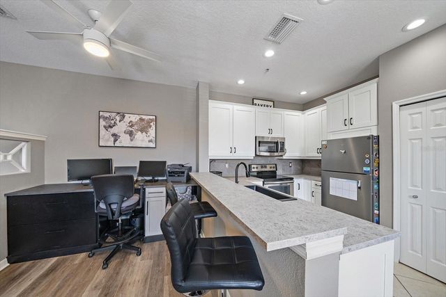 4206 VIA PIEDRA CIRCLE 3-202, Sarasota, FL 34233