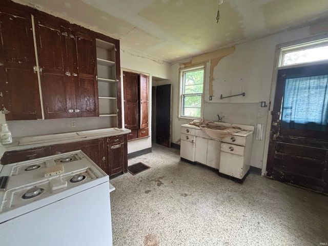 934 Home Avenue, Fort Wayne, IN 46807