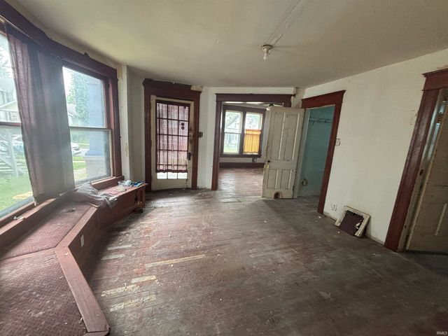 934 Home Avenue, Fort Wayne, IN 46807