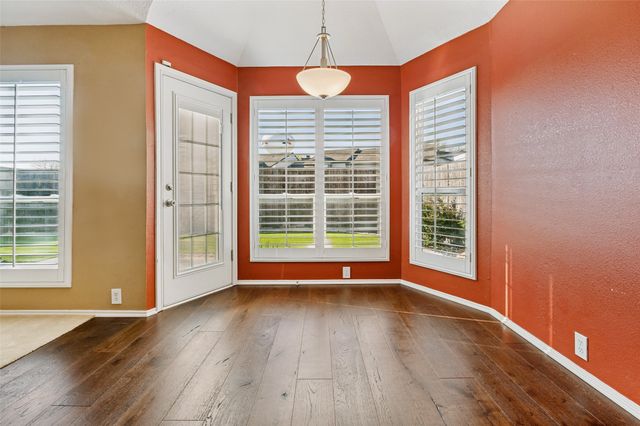 1604 Park Chase Avenue, Arlington, TX 76011