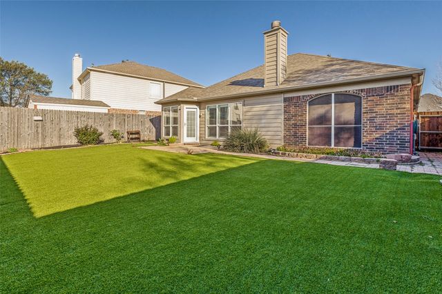 1604 Park Chase Avenue, Arlington, TX 76011