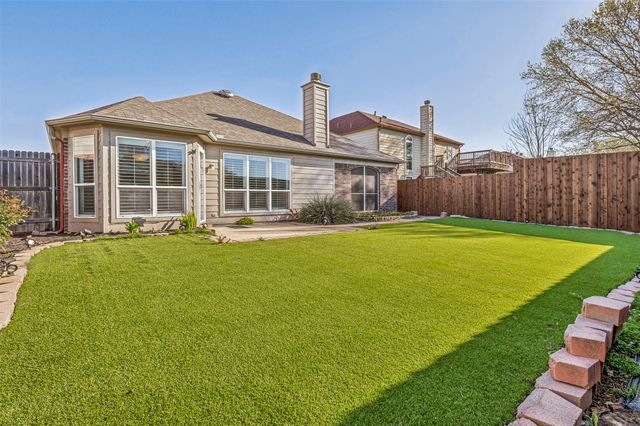 1604 Park Chase Avenue, Arlington, TX 76011