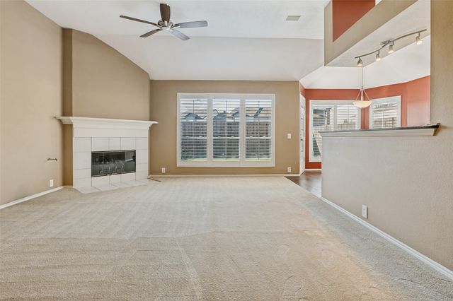 1604 Park Chase Avenue, Arlington, TX 76011