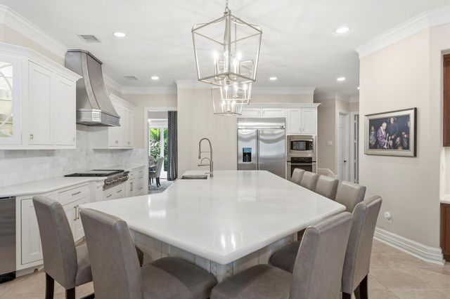 63 NW Chancery Place NW, The Woodlands, TX 77381