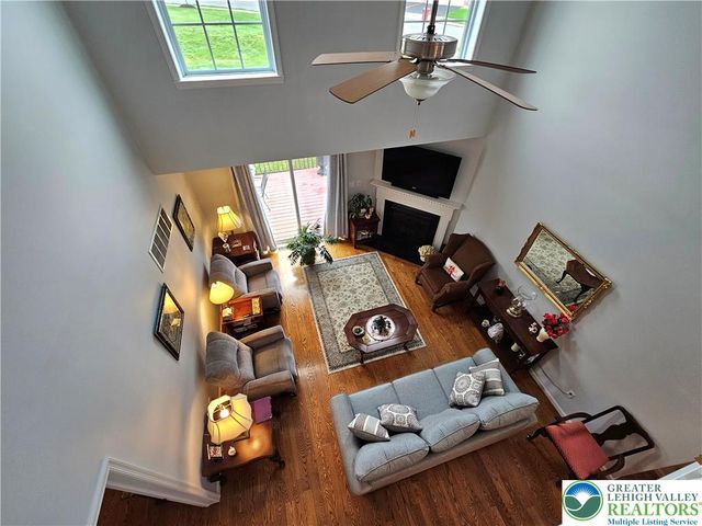 805 Fieldstone Trail, Forks Twp, PA 18040