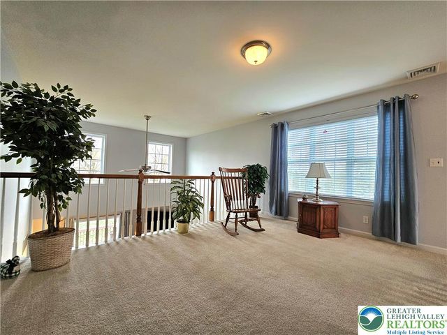 805 Fieldstone Trail, Forks Twp, PA 18040