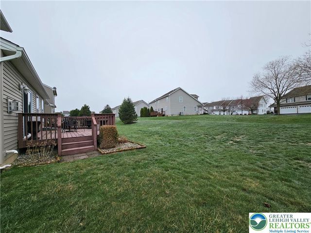 805 Fieldstone Trail, Forks Twp, PA 18040