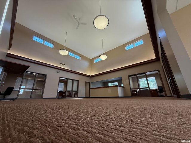 3457 AVENUE OF THE CITIES Avenue, Moline, IL 61265