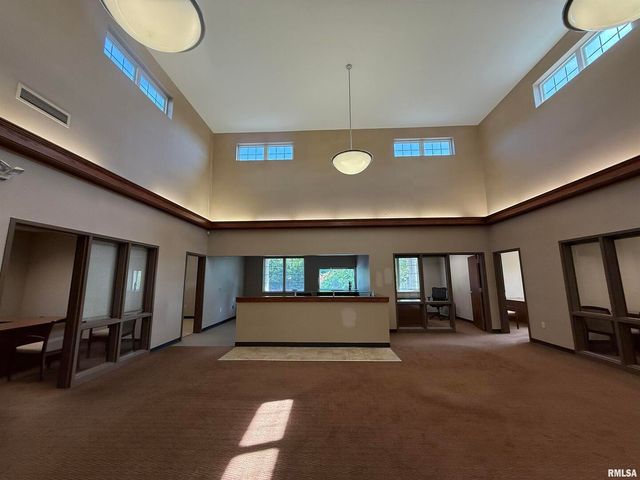 3457 AVENUE OF THE CITIES Avenue, Moline, IL 61265