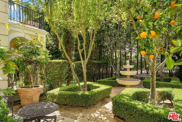 13935 Durham Road, Beverly Hills, CA 90210