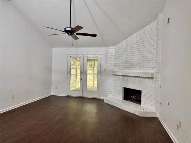 10 S Greenbud Court, The Woodlands, TX 77380