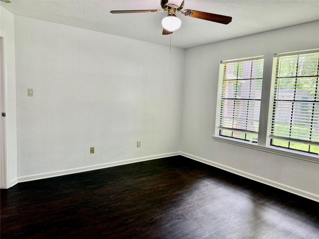 10 S Greenbud Court, The Woodlands, TX 77380