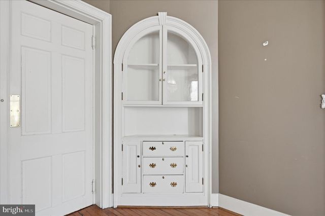 217 W BOSCAWEN ST, Winchester, VA 22601