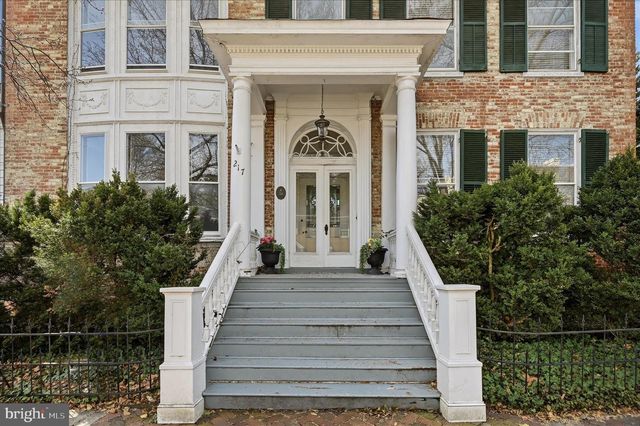 217 W BOSCAWEN ST, Winchester, VA 22601