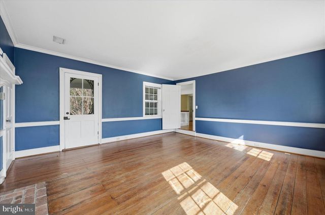 217 W BOSCAWEN ST, Winchester, VA 22601