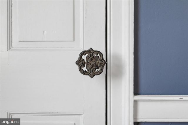 217 W BOSCAWEN ST, Winchester, VA 22601