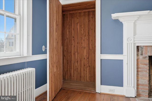 217 W BOSCAWEN ST, Winchester, VA 22601