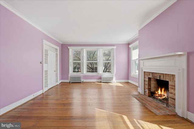 217 W BOSCAWEN ST, Winchester, VA 22601