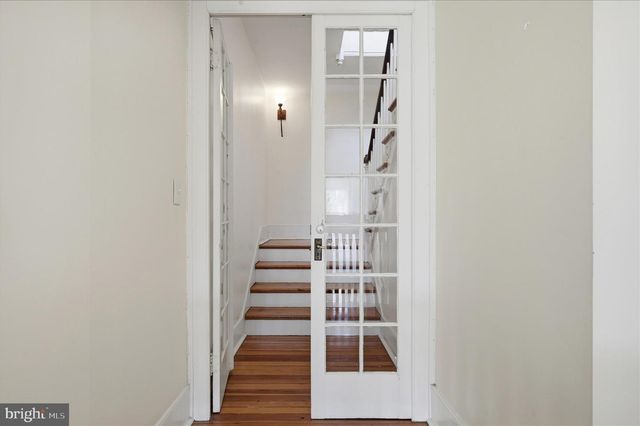 217 W BOSCAWEN ST, Winchester, VA 22601