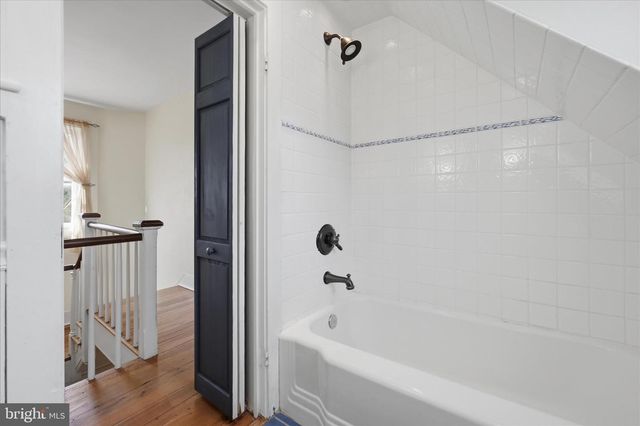 217 W BOSCAWEN ST, Winchester, VA 22601