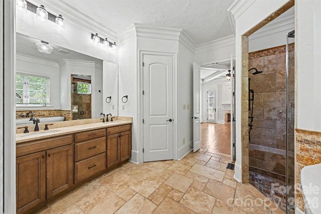 703 Sainte Rose Lane, Charlotte, NC 28226