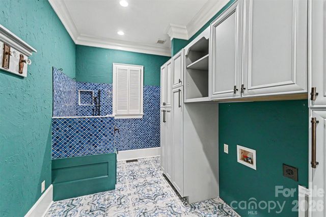 703 Sainte Rose Lane, Charlotte, NC 28226