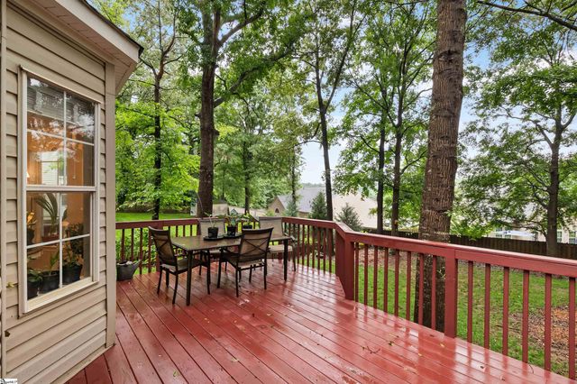 6 S Penobscot Court, Simpsonville, SC 29681