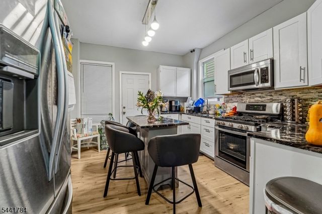 70 Genessee Ave, Paterson City, NJ 07503