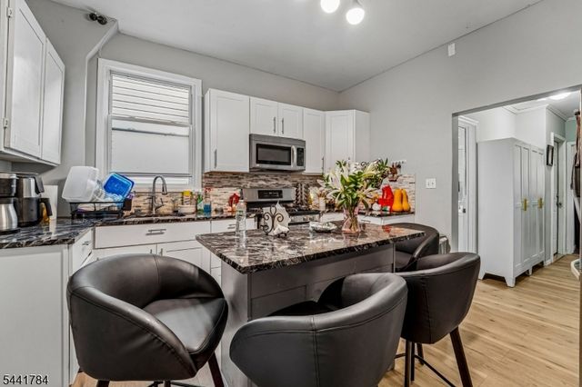 70 Genessee Ave, Paterson City, NJ 07503