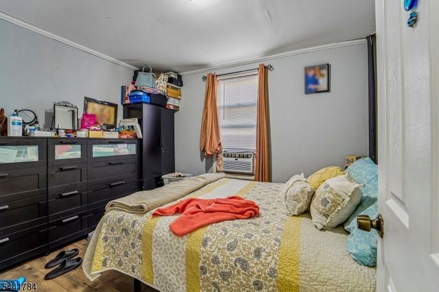 70 Genessee Ave, Paterson City, NJ 07503
