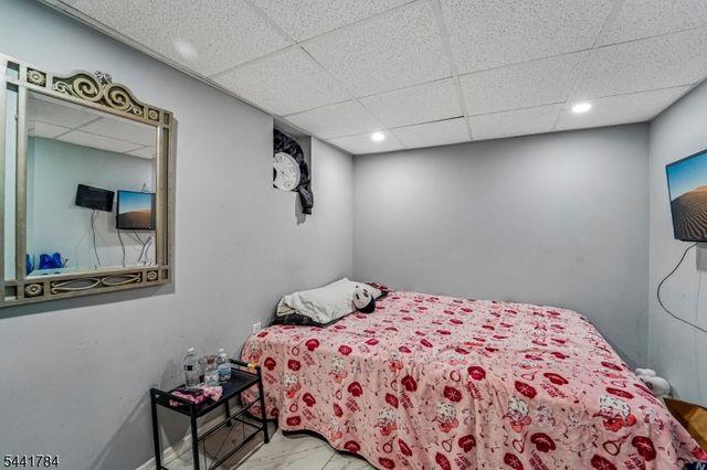 70 Genessee Ave, Paterson City, NJ 07503