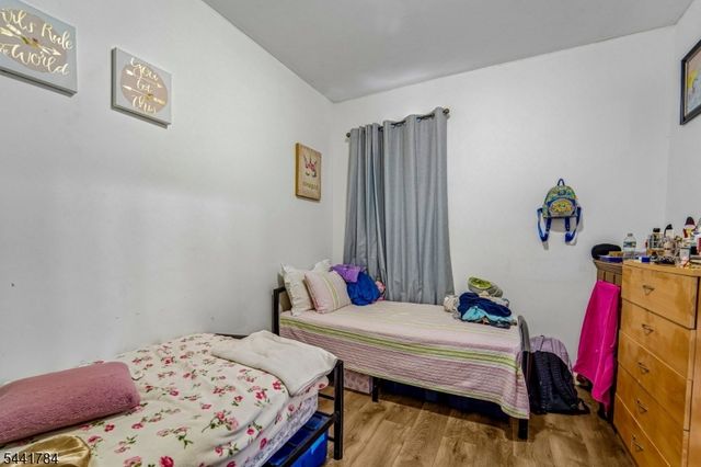 70 Genessee Ave, Paterson City, NJ 07503