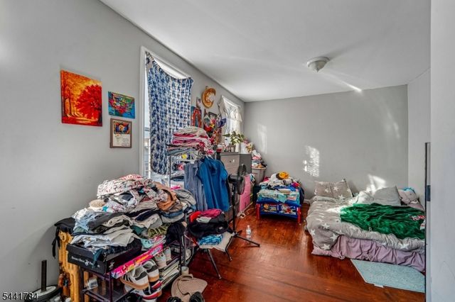 70 Genessee Ave, Paterson City, NJ 07503