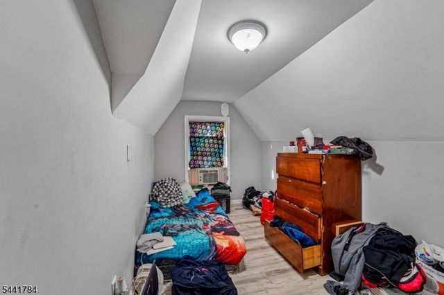 70 Genessee Ave, Paterson City, NJ 07503