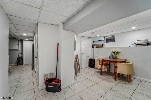 70 Genessee Ave, Paterson City, NJ 07503
