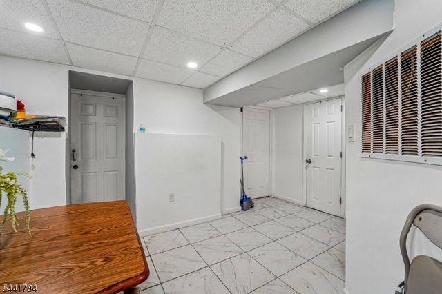 70 Genessee Ave, Paterson City, NJ 07503