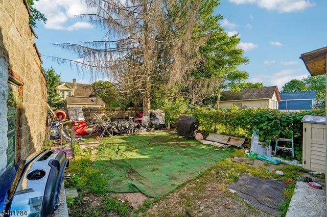 70 Genessee Ave, Paterson City, NJ 07503