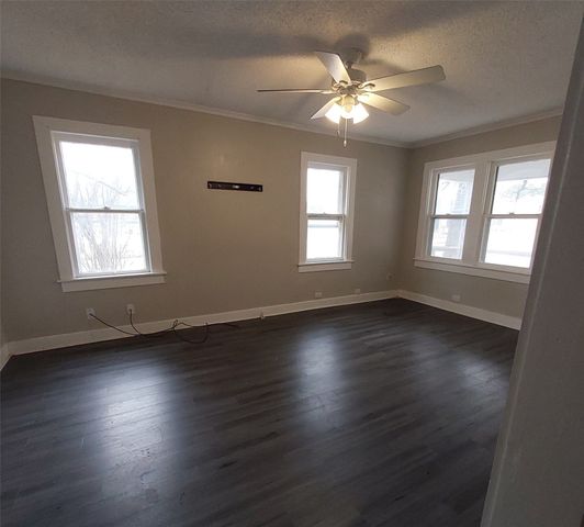 1130 W Shepherd Street, Denison, TX 75020