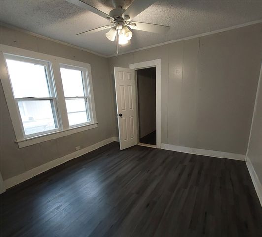 1130 W Shepherd Street, Denison, TX 75020