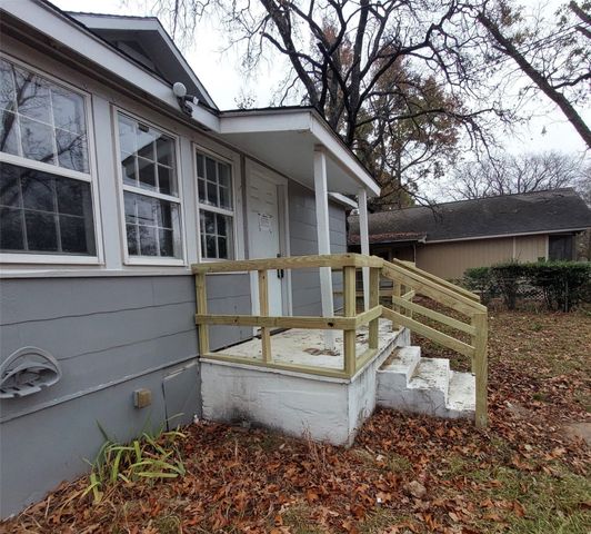 1130 W Shepherd Street, Denison, TX 75020