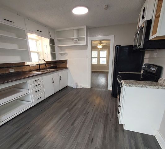 1130 W Shepherd Street, Denison, TX 75020