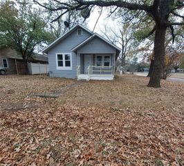 1130 W Shepherd Street, Denison, TX 75020