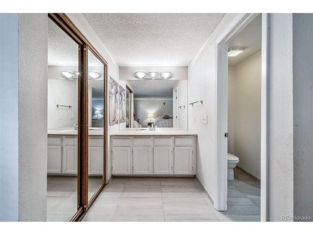 2874 W Long Dr B, Littleton, CO 80120
