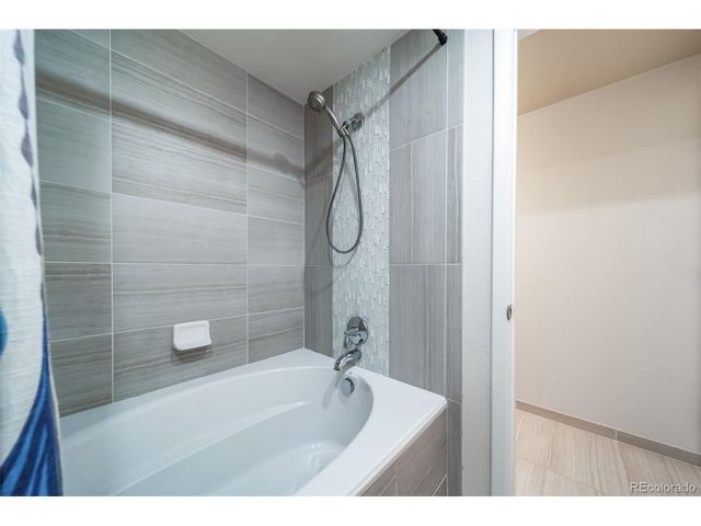 2874 W Long Dr B, Littleton, CO 80120