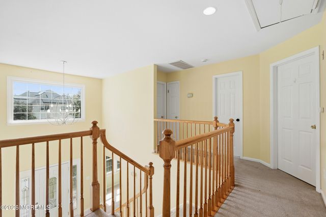 2 Oxford Lane, Eatontown, NJ 07724