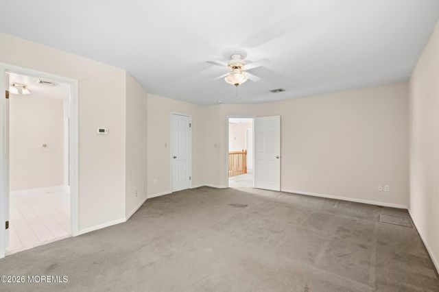 2 Oxford Lane, Eatontown, NJ 07724