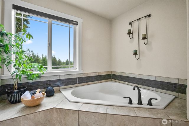 10910 204th Avenue SE, Snohomish, WA 98290